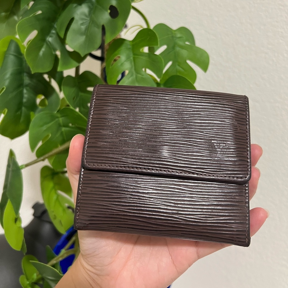 AUTHENTIC LOUIS VUITTON Epi Trifold Wallet